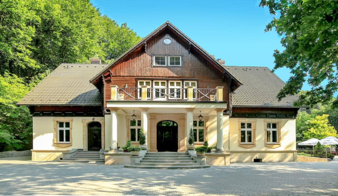 Hotel "Dworek Lesniczowka" โวดิสลาฟ ชลอสกี ภายนอก รูปภาพ