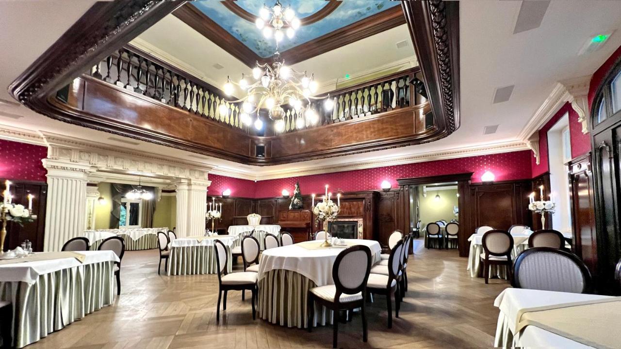 Hotel "Dworek Lesniczowka" โวดิสลาฟ ชลอสกี ภายนอก รูปภาพ