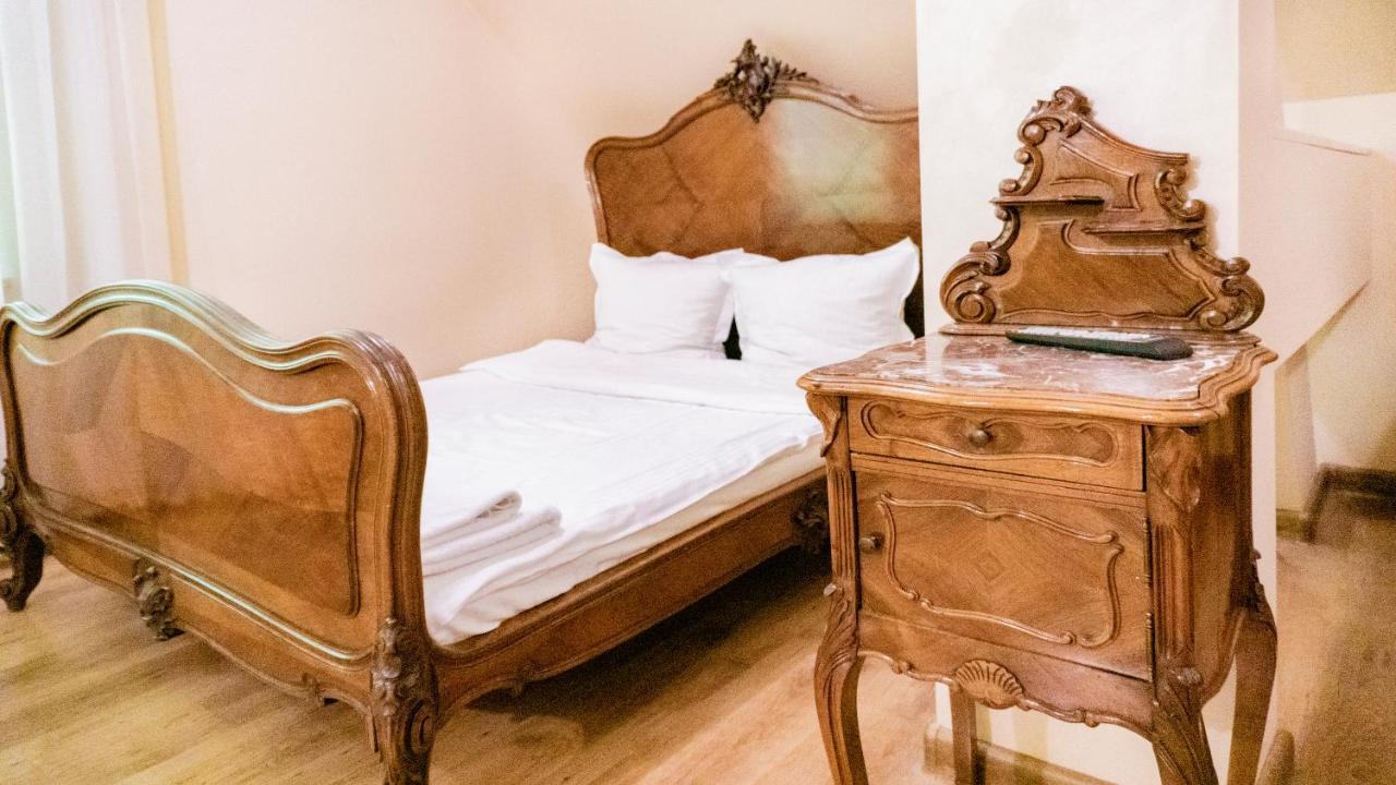 Hotel "Dworek Lesniczowka" โวดิสลาฟ ชลอสกี ภายนอก รูปภาพ