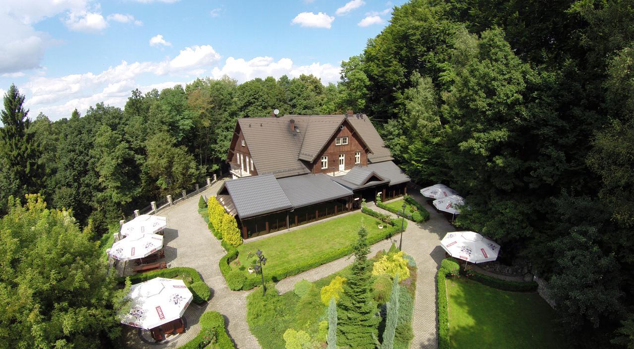 Hotel "Dworek Lesniczowka" โวดิสลาฟ ชลอสกี ภายนอก รูปภาพ